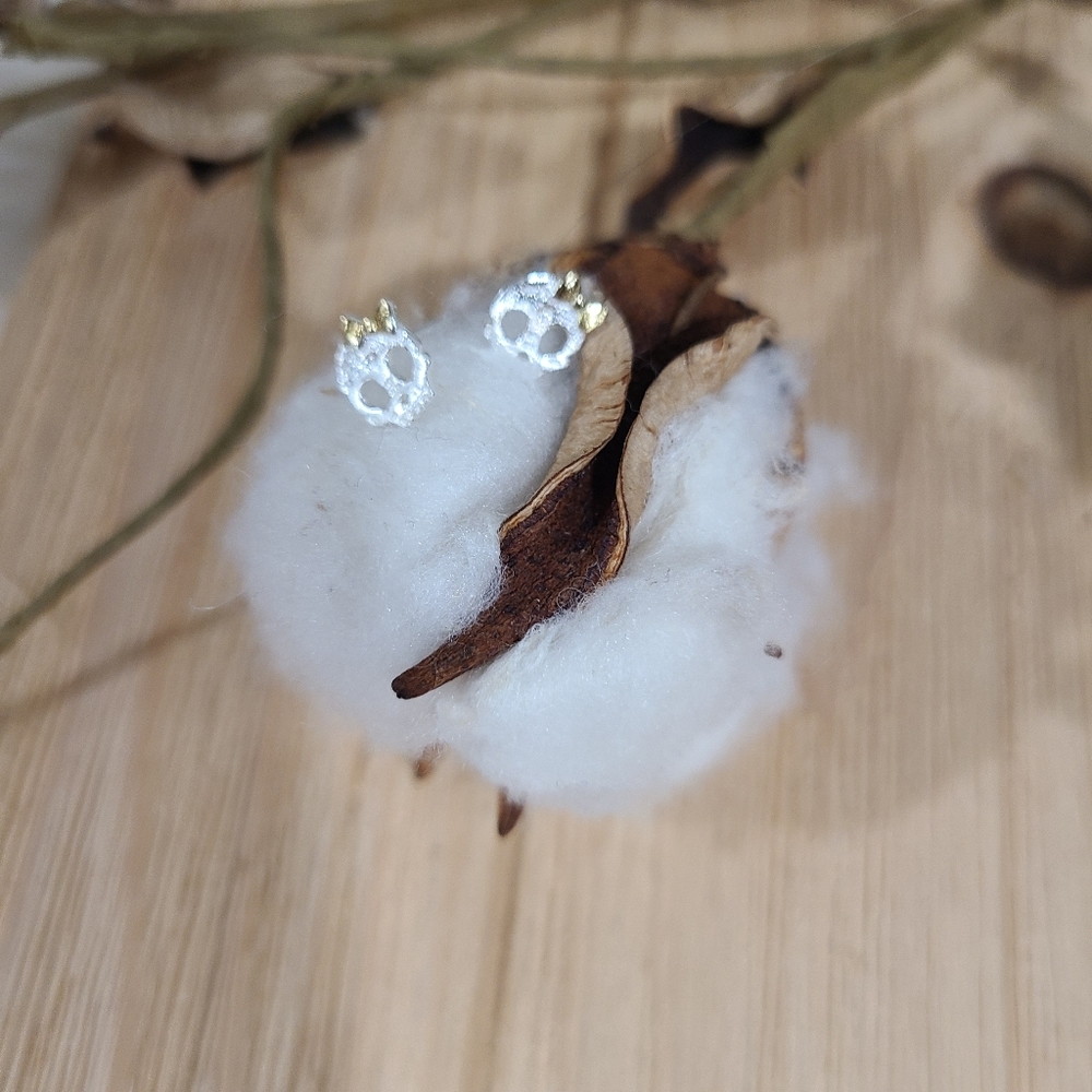 💀💀NEW💀💀CUTE!! Skeleton head with Gold Bow in 925 Sterling Silver - Picture 4 of 16